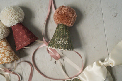 Stuffed Animal Party Hats – Set of 5 Cozy Cottage Floral Mini Hats